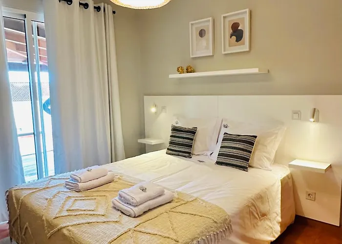 Вилла Quinta Do Ribeiro Salgado's House Порту-Санту